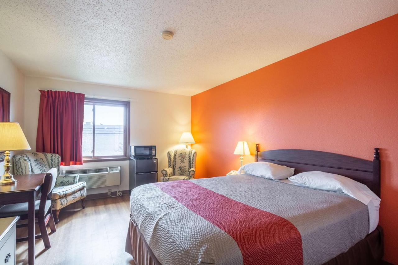 Motel 6-Saukville, Wi Экстерьер фото