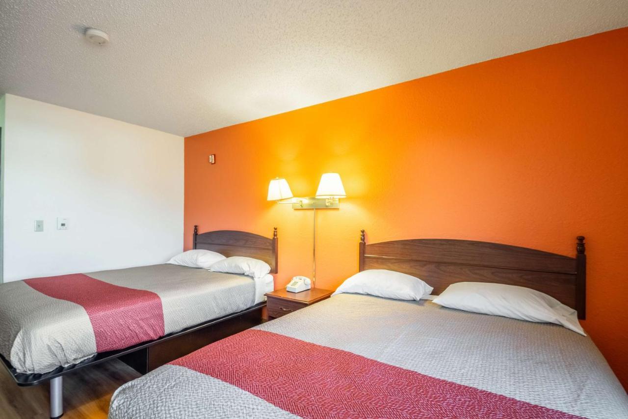 Motel 6-Saukville, Wi Экстерьер фото