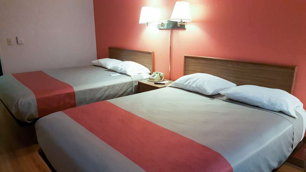Motel 6-Saukville, Wi Номер фото
